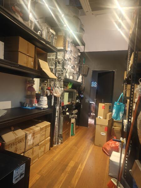 OFFICE/RETAILS/FASHION, Sultan Gate, 1,200 sqft, Shop / Shophouse For Rent, by Desmiarti Desi, 60119825 - CommercialGuru.com.sg