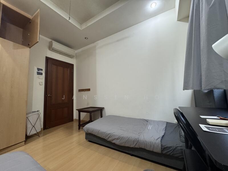 For Rent - Tropical Spring