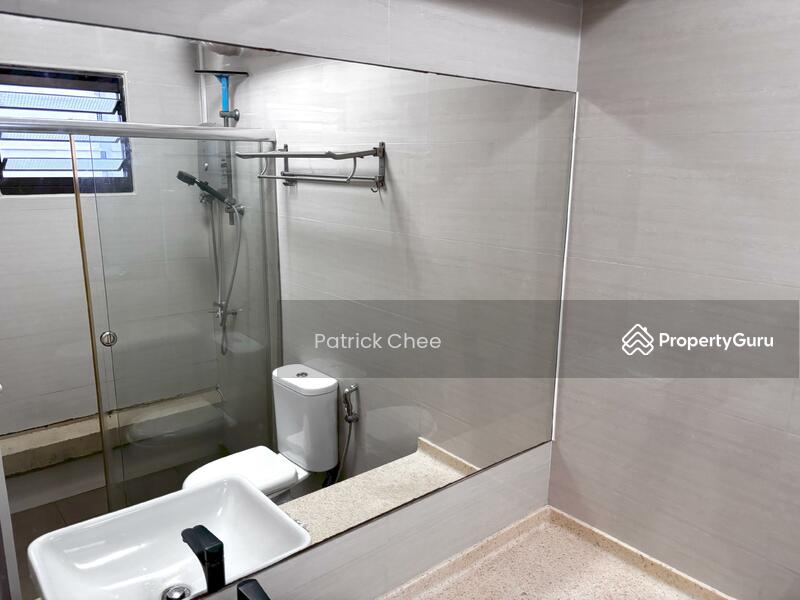 For Sale - 331 Sembawang Close