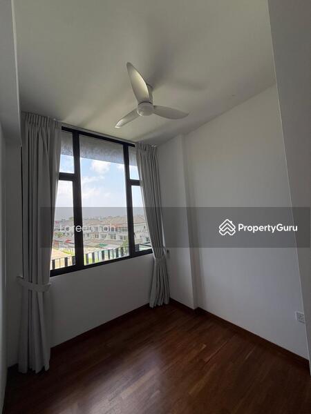 Common bedroom