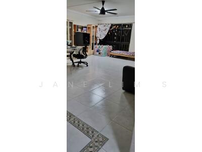 For Rent - 203A Compassvale Road