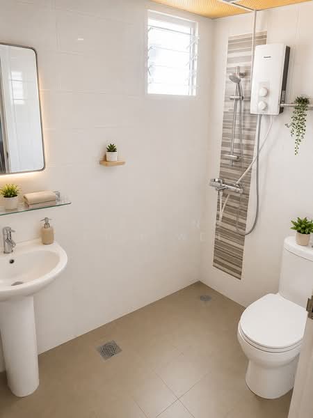 78 Lorong Limau, 78 Lorong Limau, 3 Bedrooms, 1,001 sqft, HDB Flat For Sale, by Steve Ng Chih Wei, 60120121 - Bathroom - PropertyGuru.com.sg