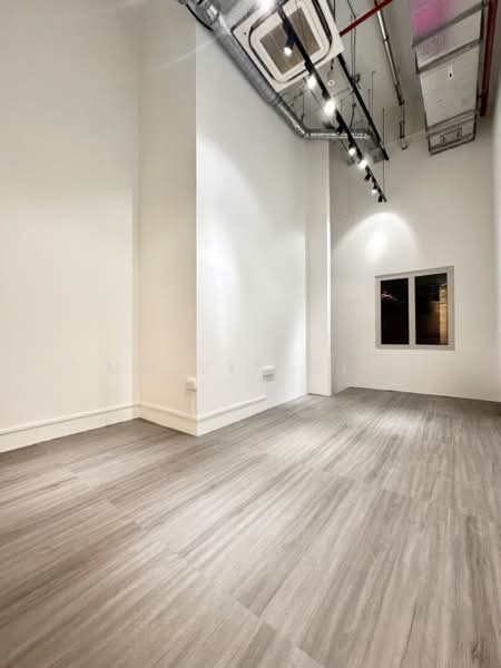The MidTown, 1189 Upper Serangoon Road, Hougang / Punggol / Sengkang, 300 sqft, Mall Shop For Rent, by Melvin Sim, 60120488 - Interior - CommercialGuru.com.sg