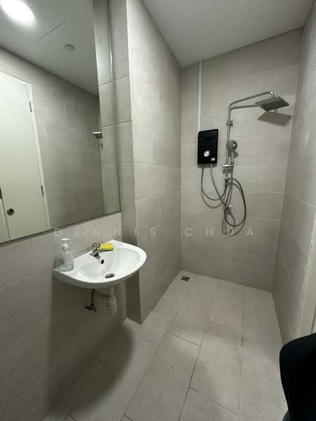 Aperia, KALLANG AVENUE, 1,763 sqft, Office For Rent, by Dennis Chua, 60120610 - Bathroom - CommercialGuru.com.sg