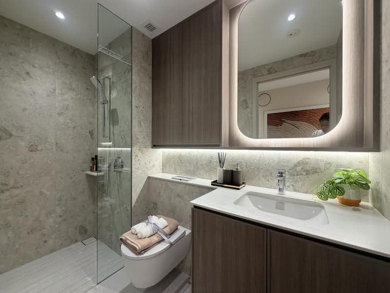 Bagnall Haus, 811 Upper East Coast Road, Bedok / Upper East Coast, 4 Bedrooms, 1,249 sqft, Condominium For Sale, by Evon Ng, 60120940 - Bathroom - PropertyGuru.com.sg