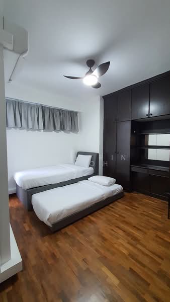 Ava Towers, 10 Ava Road, Room Rental, 200 sqft, Apartment For Rent, by Catherine Loh, 60120949 - Large Bedroom - PropertyGuru.com.sg