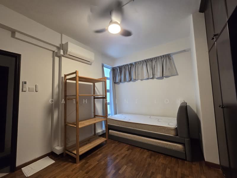 Ava Towers, 10 Ava Road, Room Rental, 200 sqft, Apartment For Rent, by Catherine Loh, 60120949 - Large Bedroom - PropertyGuru.com.sg