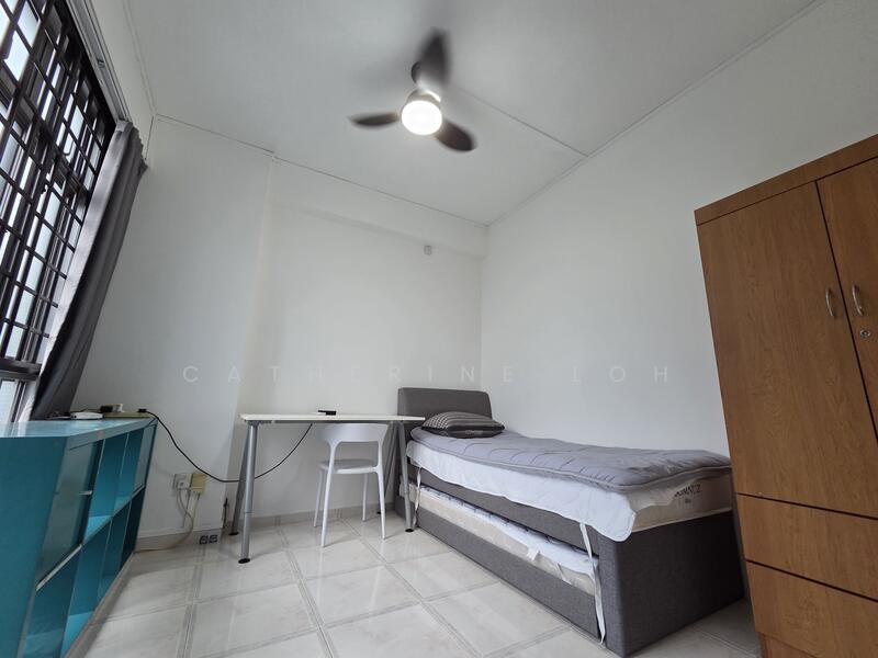 Ava Towers, 10 Ava Road, Room Rental, 200 sqft, Apartment For Rent, by Catherine Loh, 60120949 - Smaller Bedroom - PropertyGuru.com.sg
