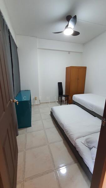 Ava Towers, 10 Ava Road, Room Rental, 200 sqft, Apartment For Rent, by Catherine Loh, 60120949 - Smaller Bedroom - PropertyGuru.com.sg