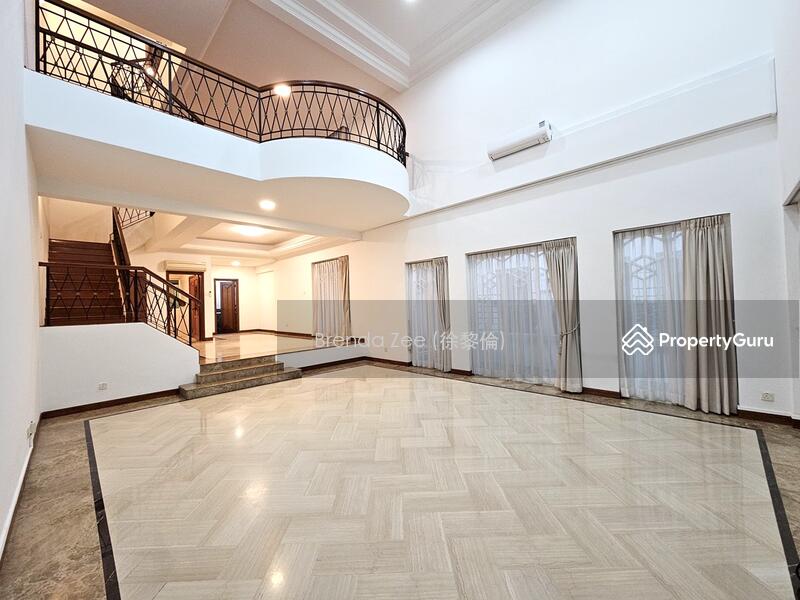 Semi-Detached for Sale in District 16