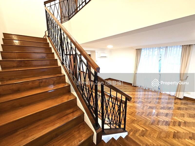 Semi-Detached for Sale in District 16