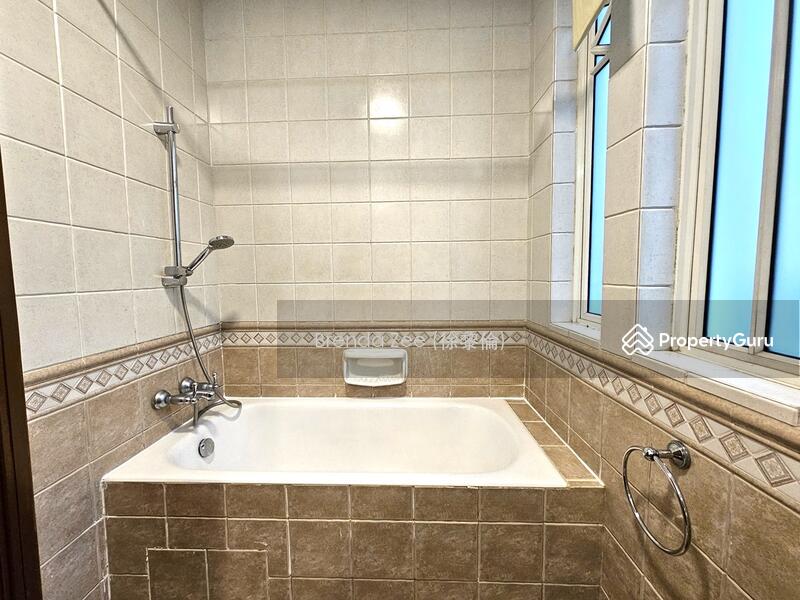 Semi-Detached for Sale in District 16