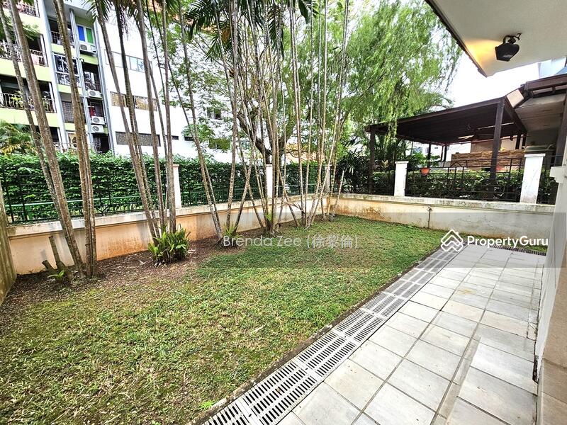 Semi-Detached for Sale in District 16