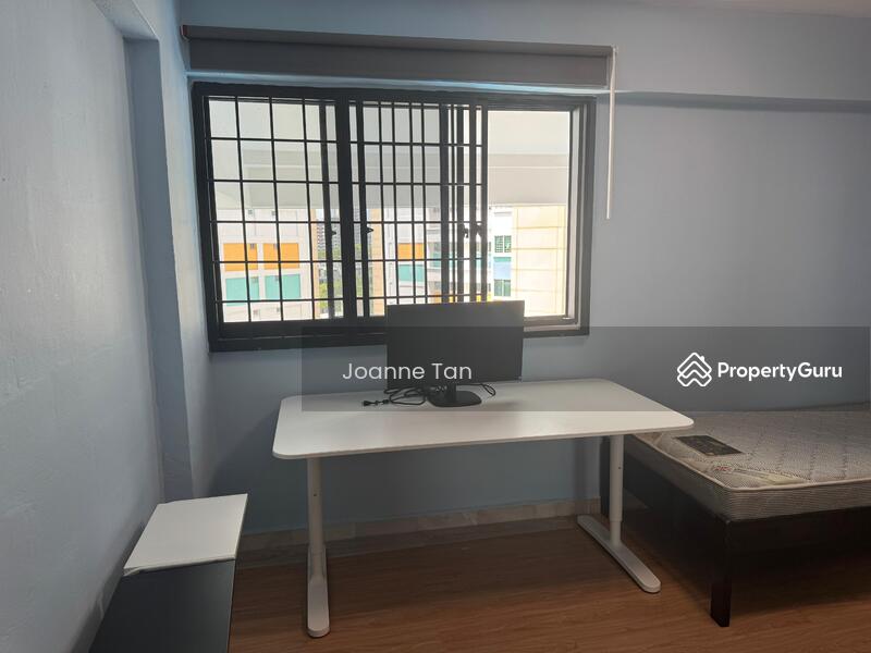 For Rent - 711 Hougang Avenue 2