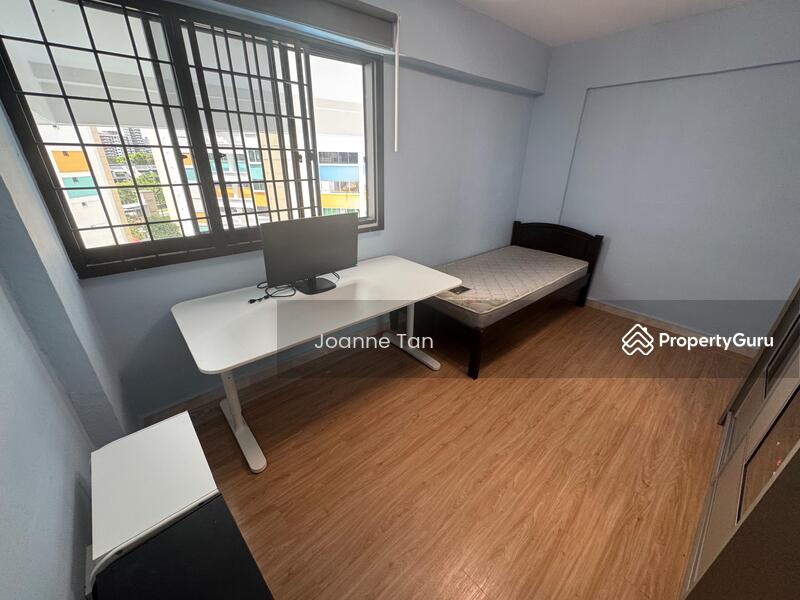 For Rent - 711 Hougang Avenue 2