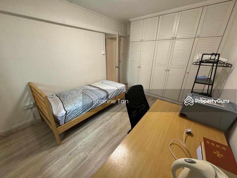 For Rent - 711 Hougang Avenue 2