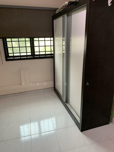 For Rent - 168A Queensway