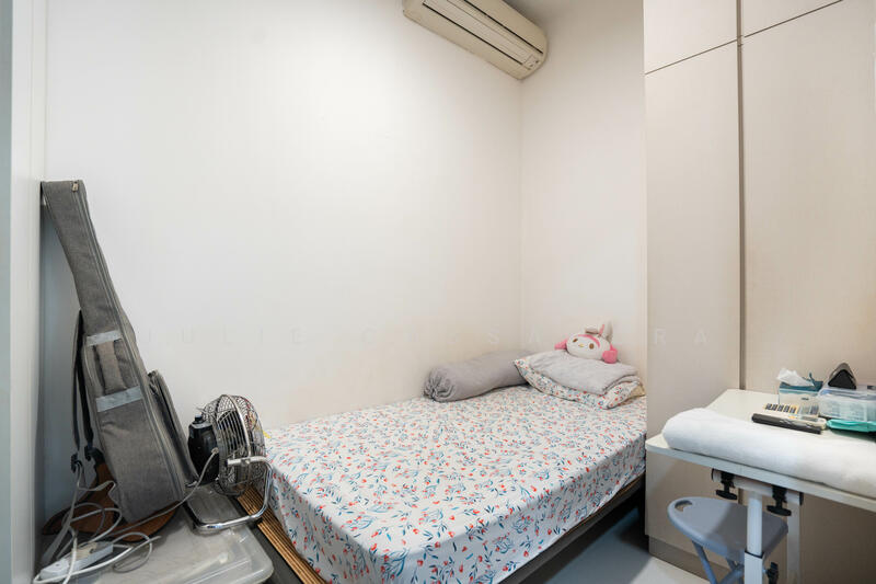 For Sale - E Maisons (The Maisons)