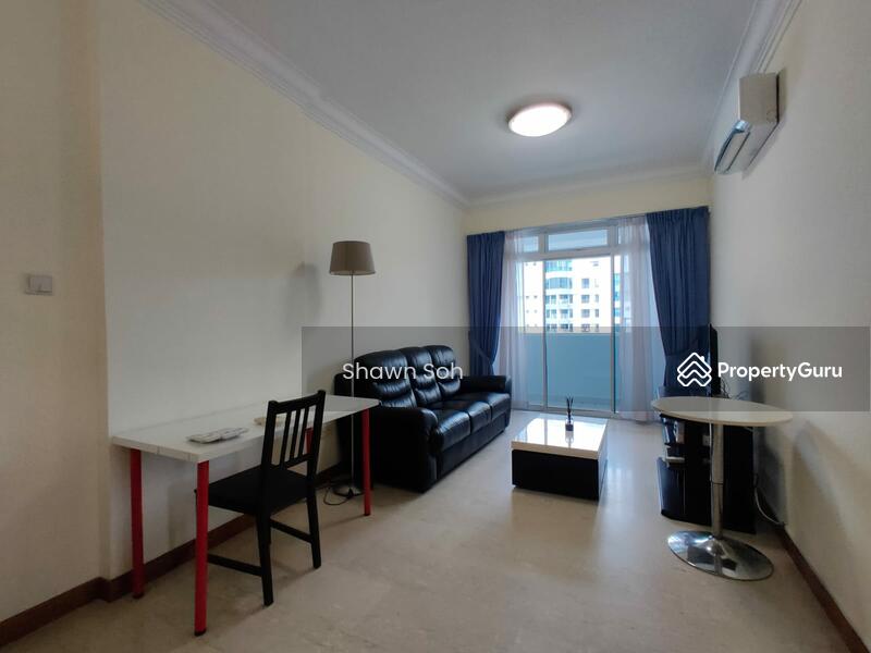 For Rent - La Crystal