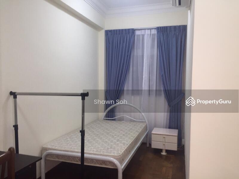For Rent - La Crystal
