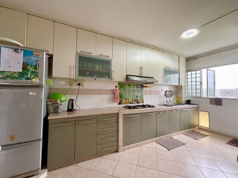 For Rent - 450G Tampines Street 42