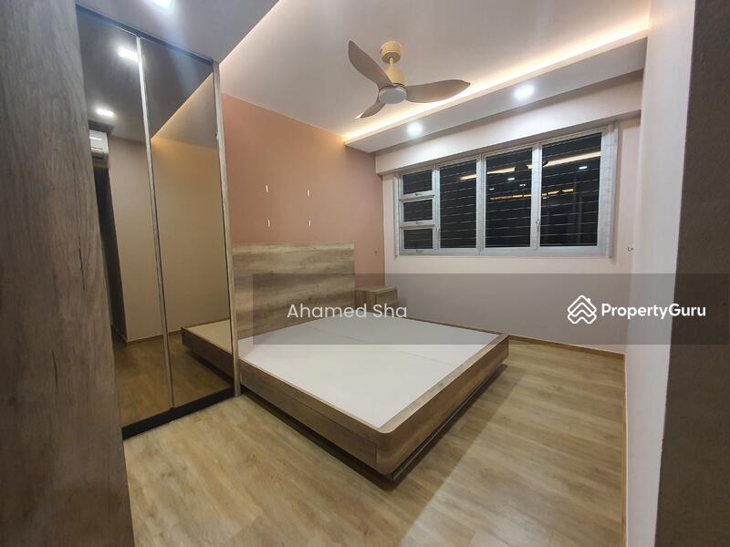 Master Bedroom - With Unblocked View too.