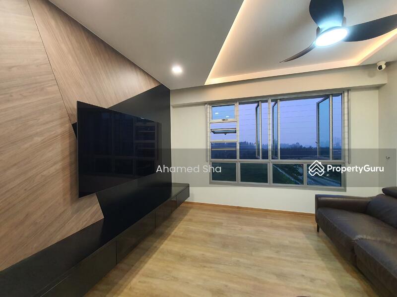 Living Area with Unblocked View