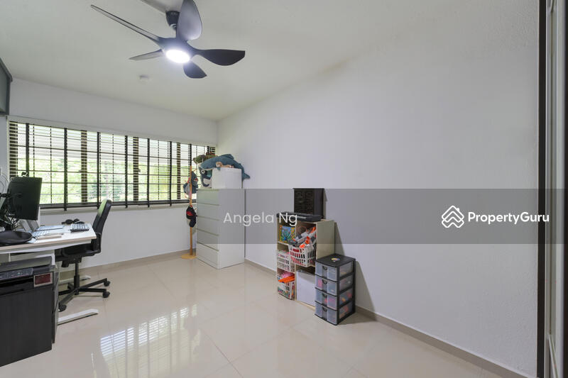 For Sale - 323 Yishun Central