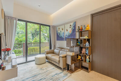 For Sale - Royalgreen