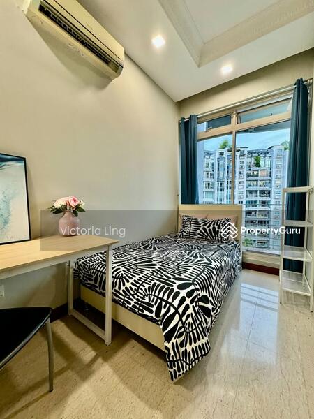 For Rent - Palm Lodge