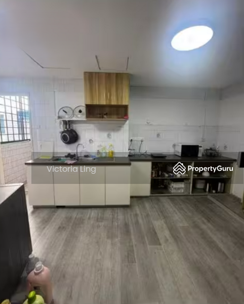 For Rent - Palm Lodge