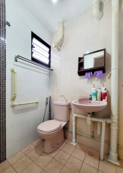For Sale - 528 Bedok North Street 3