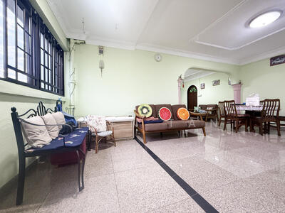 For Sale - 880 Tampines Avenue 8