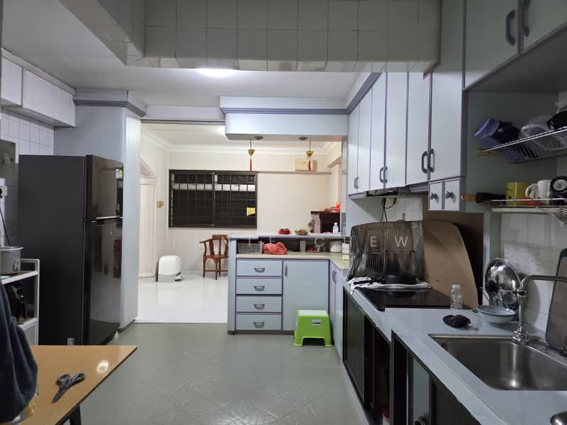 842G Tampines Street 82, 842G Tampines Street 82, 3 Bedrooms, 1,163 sqft, HDB Flat For Sale, by Winnie Chew, 60121740 - Kitchen - PropertyGuru.com.sg