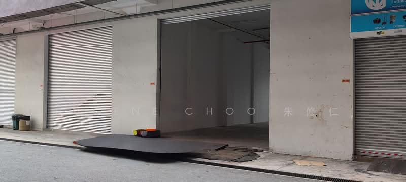 GROUND Floor. 5.4m ceiling height, Shunli  Industrial Complex 705 Sims Drive, 1,700 sqft, Light Industrial (B1) For Rent, by Eugene Choo 朱修仁, 60121876 - Exterior - CommercialGuru.com.sg