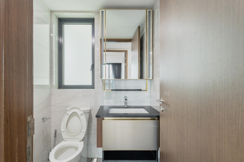 Normanton Park Condominium For Sale at S$ 2,250,000 | PropertyGuru Singapore - Bathroom