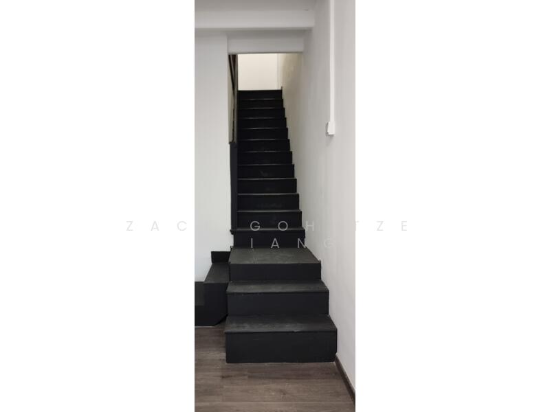 Dunlop Street, Farrer Park / Serangoon Rd, 2,400 sqft, Shop / Shophouse For Sale, by Zack Goh Tze Khiang, 60121988 - Stairs - CommercialGuru.com.sg