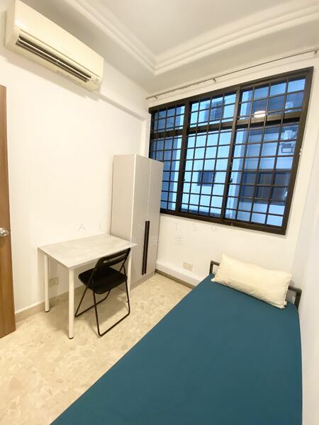 Cheap Bedrooms @ Orchard Boulevard MRT, Tomlinson Road, Room Rental, 95 sqft, Apartment For Rent, by Alan Tsui 徐先生, 60122033 - PropertyGuru.com.sg