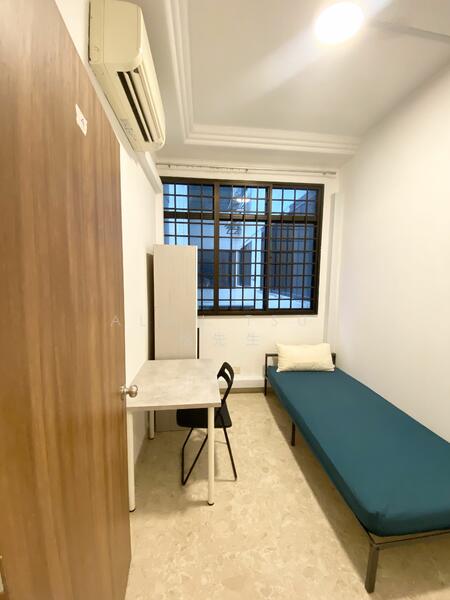 Cheap Bedrooms @ Orchard Boulevard MRT, Tomlinson Road, Room Rental, 95 sqft, Apartment For Rent, by Alan Tsui 徐先生, 60122033 - PropertyGuru.com.sg