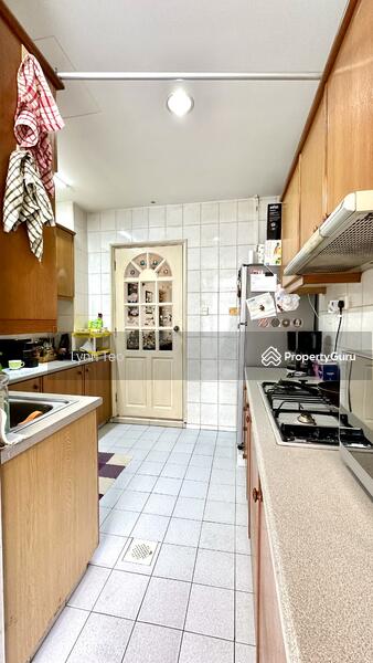 For Sale - Beside Downtown East @ Le Loyang