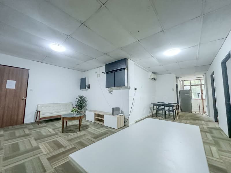 Beach Road, ❤️Fully Furnished Walkup 2 Bedrooms at Beach Road Shophouse for Rent❤️, 3 Bedrooms, 500 sqft, Shophouse For Rent, by Freddy Choo, 60122108 - Living Room - PropertyGuru.com.sg