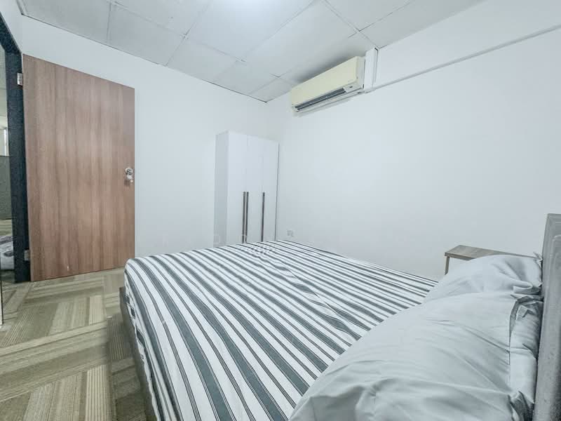 Beach Road, ❤️Fully Furnished Walkup 2 Bedrooms at Beach Road Shophouse for Rent❤️, 3 Bedrooms, 500 sqft, Shophouse For Rent, by Freddy Choo, 60122108 - Bedroom - PropertyGuru.com.sg