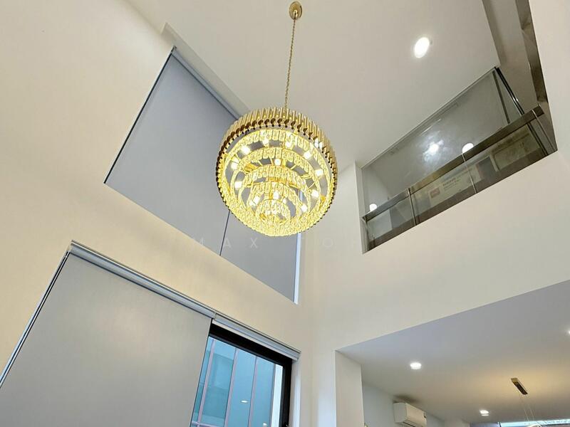 For Sale - ⭐️⭐️LANDED7772 @ D19 ALMOST BRAND NEW SEMI-DETACHED