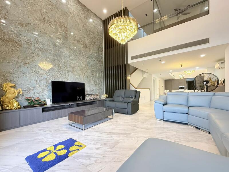 For Sale - ⭐️⭐️LANDED7772 @ D19 ALMOST BRAND NEW SEMI-DETACHED