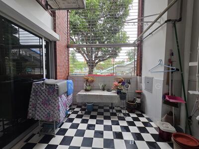 For Sale - 427 Hougang Avenue 6