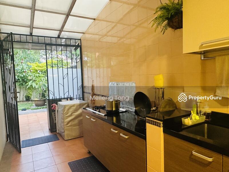 Wet Kitchen 
