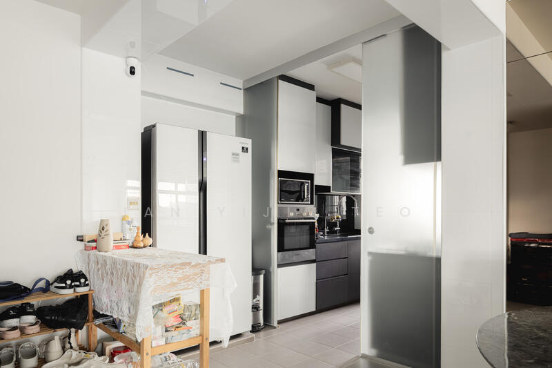 Dry kitchen