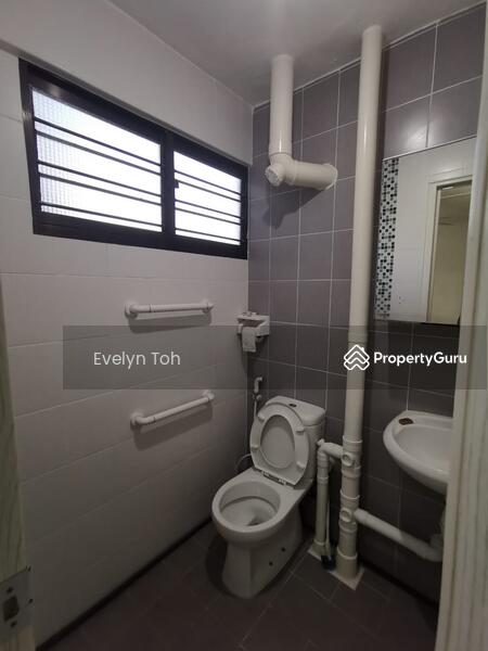 For Sale - 239 Bukit Batok East Avenue 5