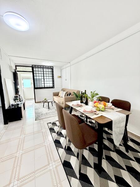 For Sale - 153 Mei Ling Street