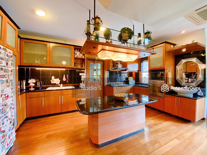 Dry Kitchen
